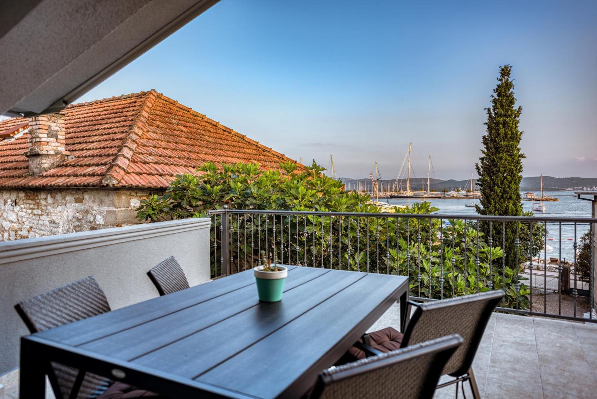 Miro Guesthouse 티바트 외부 사진