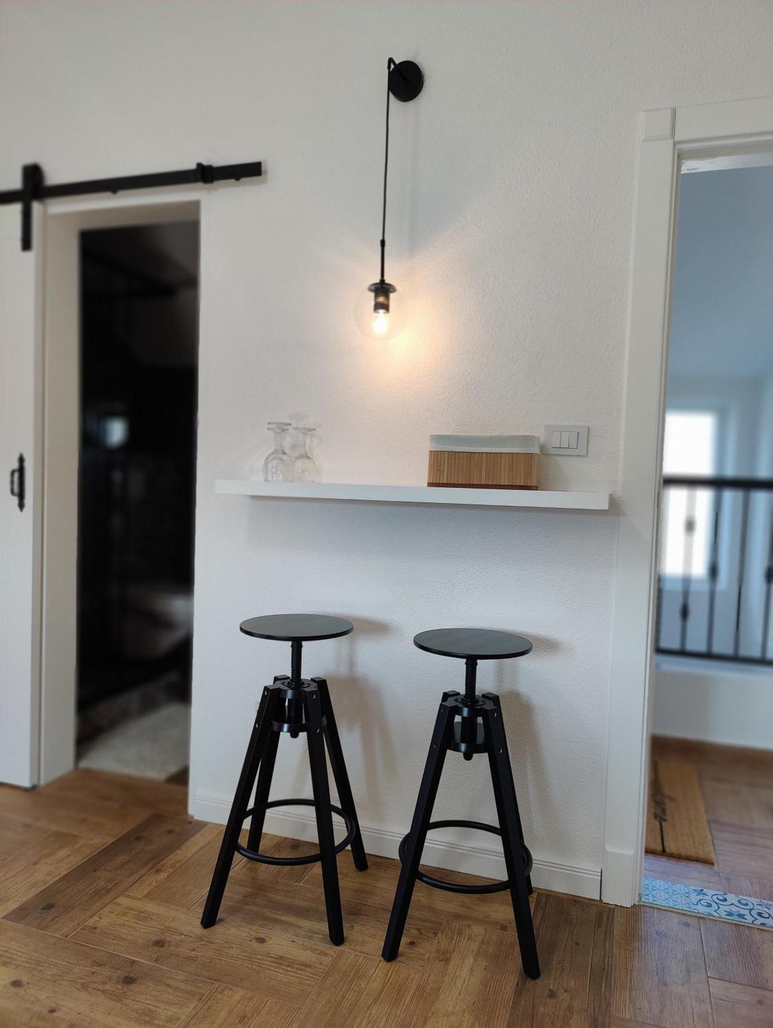 Miro Guesthouse 티바트 외부 사진