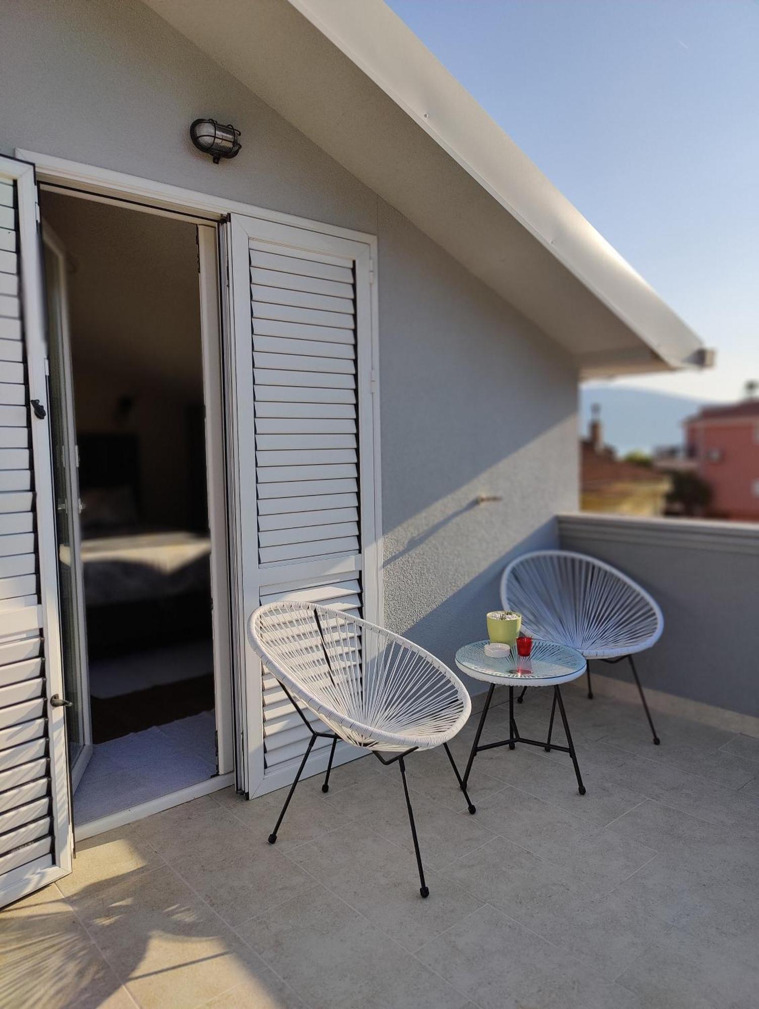 Miro Guesthouse 티바트 외부 사진